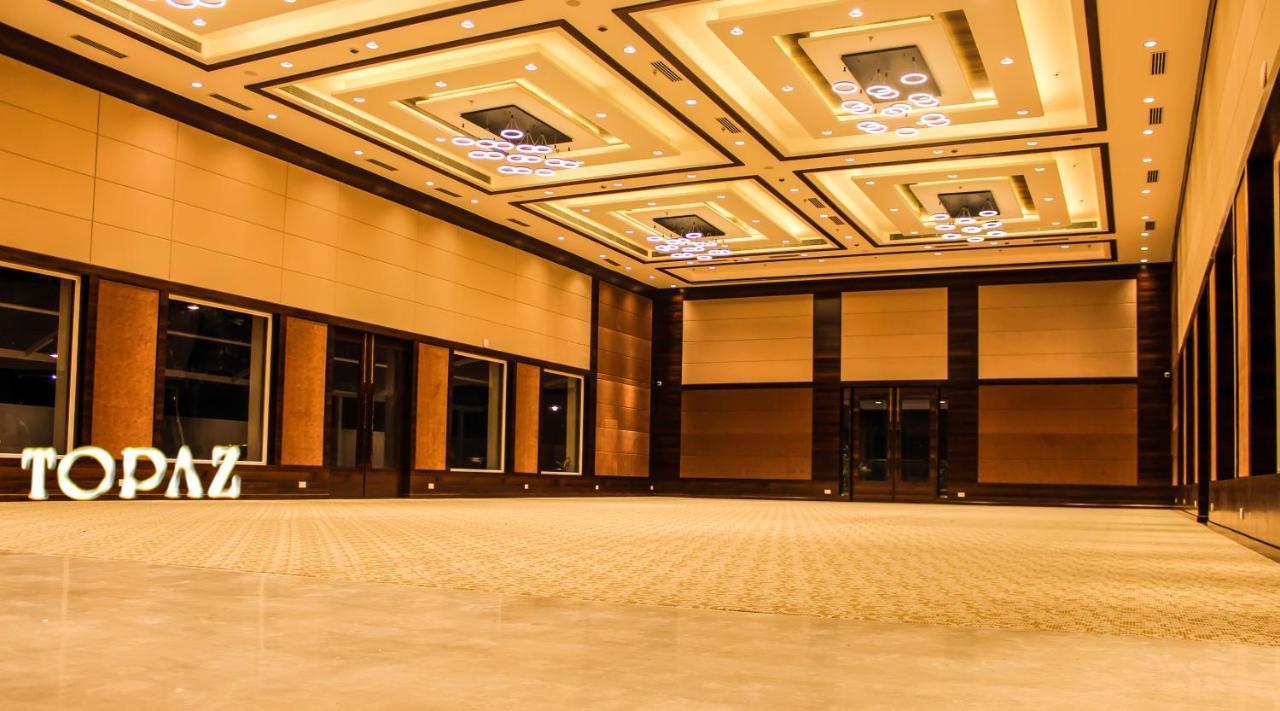 Hotel Rajhans Abhinandan Bhopal Exterior foto